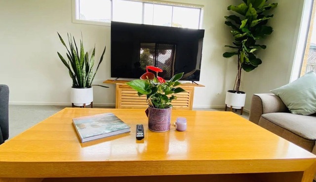 Artsy,Modern Family Friendly House w Large Garden