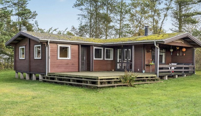 "Artur" - 1.5km from the sea by Interhome