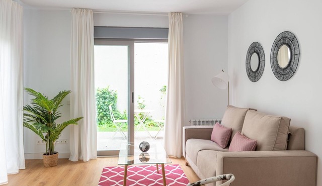 Arturo Soria - 1 Bedroom duplex with garden