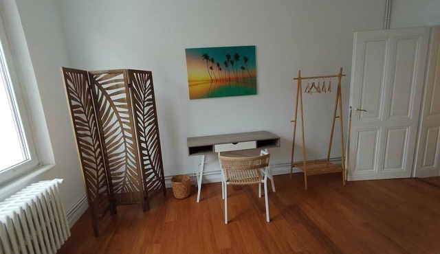Arty apartment Thionville. Two comfortable, quiet rooms