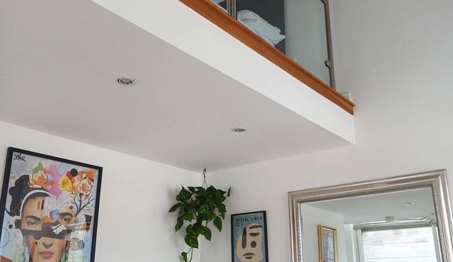 Arty loft in central cardiff