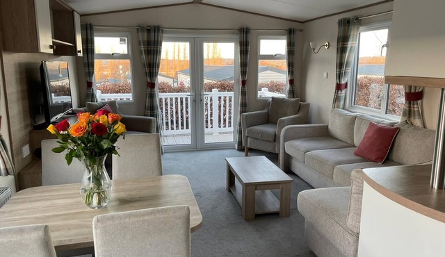 Arum dog friendly caravan on Rockley Park, Poole