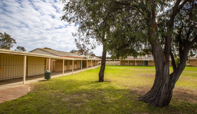 Arura Group Stays - Port Hughes