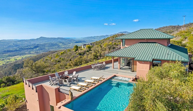 As featured on CBS's Staycation!nnLuxury Retreat Overlooking Sonoma Valley