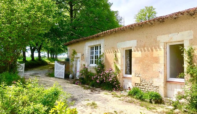 As seen on A New Life in The Sun - Beautiful 3 bedroom cottage with shared pool