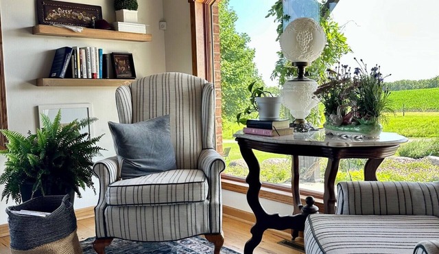 As Seen on HGTV - City Escape Ranch with Sauna, Gym & Soul-Soothing Vibes