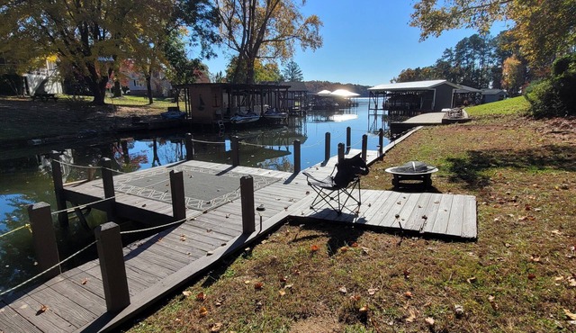As seen on Lakefront Bargain Hunt Renovation! Newly remodeled home!