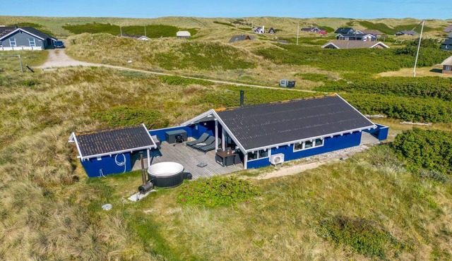 "Asalonis" - 250m from the sea by Interhome