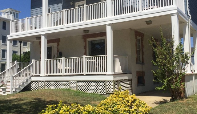 Asbury Park - 5 Min Walk to Beach - Parking, too! Bring Your Dog