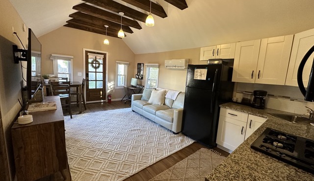 Asbury Park Cottage near beach/lake. Safe, Separate and Sanitized