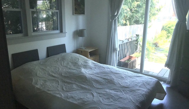 Asbury Park Cozy Contemporary Cottage
