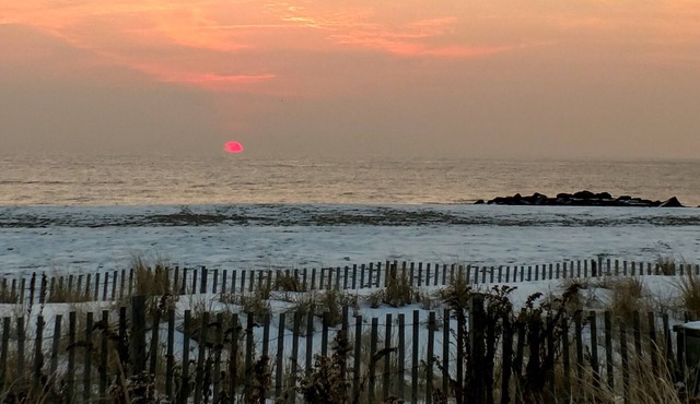 Asbury Park Modern 3 Bedroom Condo Just 2 Blocks from Beach!