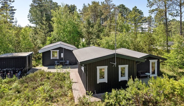 "Ascen" - 300m from the sea by Interhome