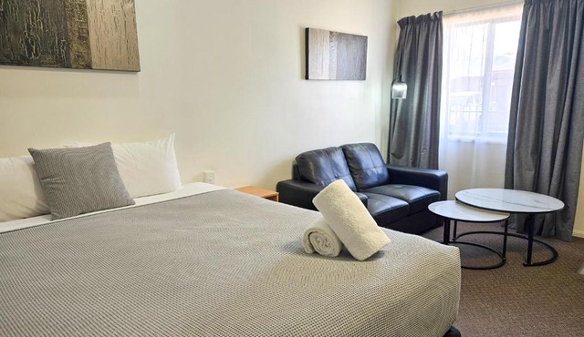 Ascot Lodge Motor Inn