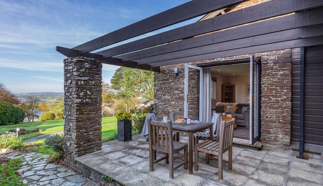 Ash at Trenython - Two Bedroom House, Sleeps 4