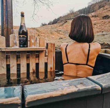 Ash Cabin with Hot Tub