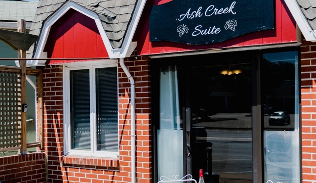 Ash Creek Suite - In Downtown Historic Hermann