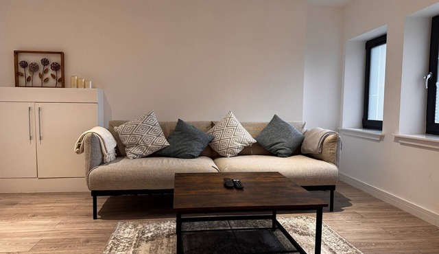 Ash Residence City CentrenA stunning warm and cozy city center apartment.