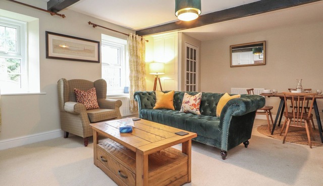 ASH TREE COTTAGE, family friendly in Brampton, Cumbria