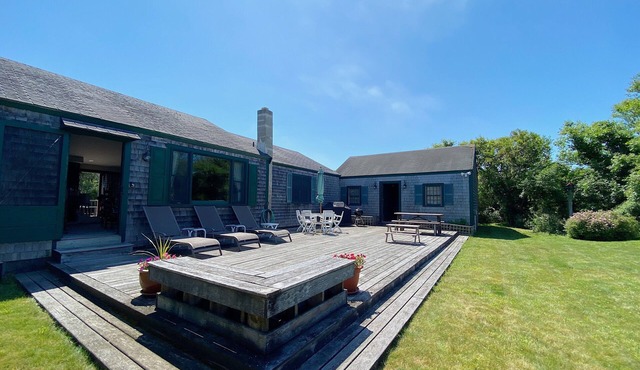 Ashanti - A Large Family Madaket Save