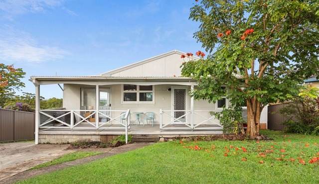 Ashcroft Cottage, the ultimate family home awaits you for your next seaside getaway.