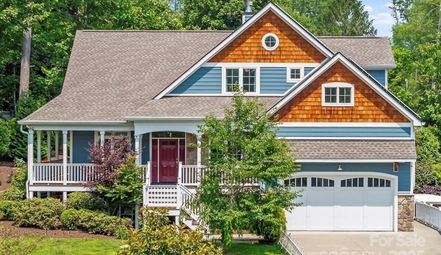 "Asheville Grand Retreat" with Hot Tub & Game Room, Close to Biltmore & Downtown