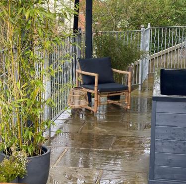 Ashford House 2 bedroom Apartment 'outdoor bathing tub'