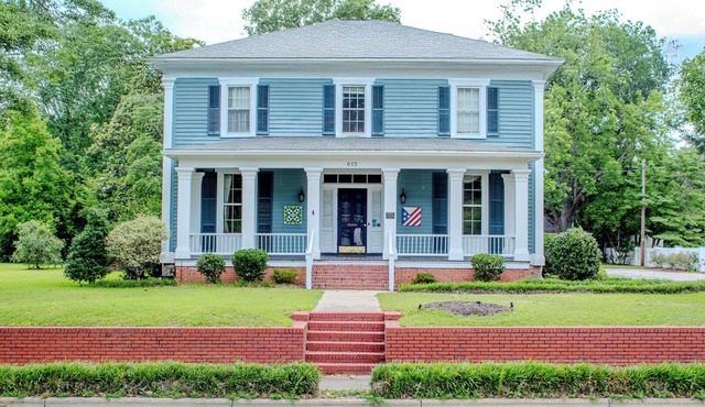 Ashford Inn - Spacious 5-bedroom historic house in Clinton