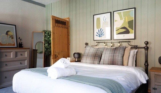 Ashley Suite by Koya Homes