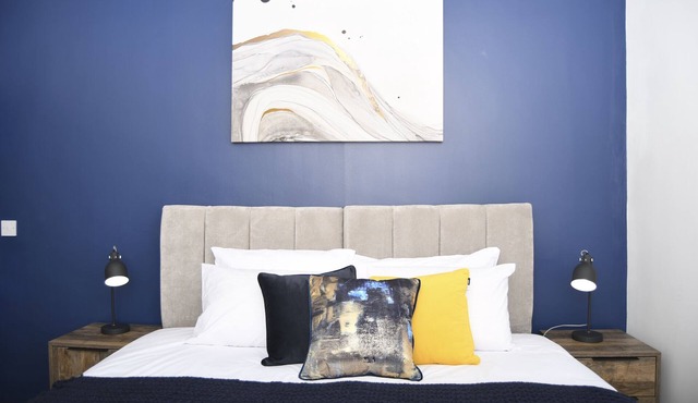 Ashton House 2-Bedroom Home