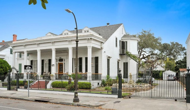 Ashton's Bed and Breakfast