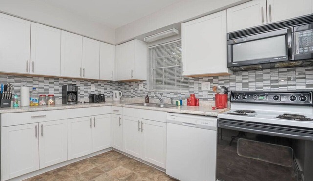 Ashwood Arbor 3 bedrooms 2 bath sleeps 8