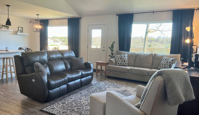 Ashwood Gables: A Taste of Home. Full Fence,