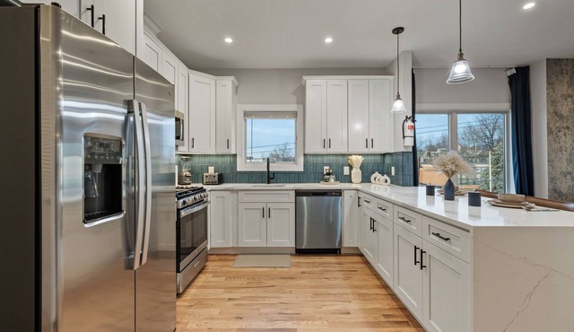 Ask 20%Off Free Parkng 2br 2ba+2King bd EWR 15min