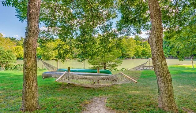 Ask for 20% Off, Cozy Home, Riverfront, Nature