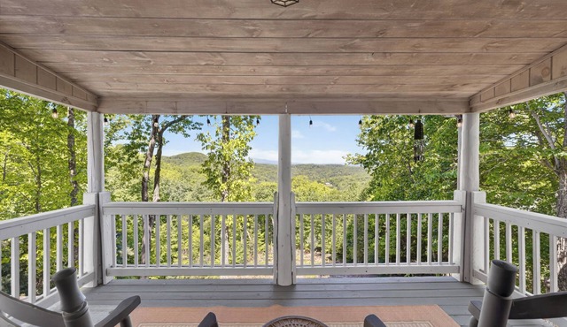 Aska Bliss | Mountain Retreat in Aska Adventure Area