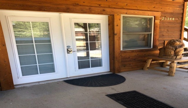 {Aspen Chalet} Hot Tub, Tesla Charger, Near Deadwood!