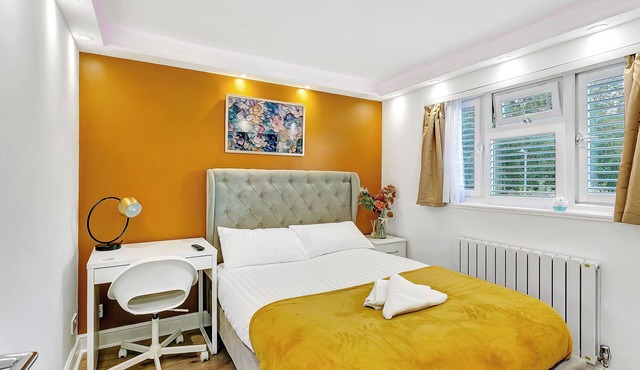 Aspen Cl – Private Room in 4-Bed Retreat with Gym