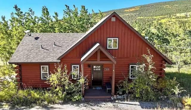 Aspen Grove Haus - Private Family & Pet Friendly Cabin - 3 bd/2ba - Starlink