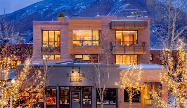 Aspen Penthouse | Rooftop Hot Tub & Mountain Views