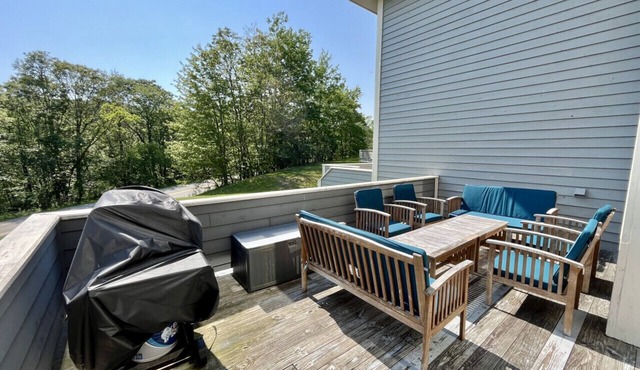 🌿 Aspen Springs | Seven Springs Spring Basecamp | Fireplace | Family Friendly