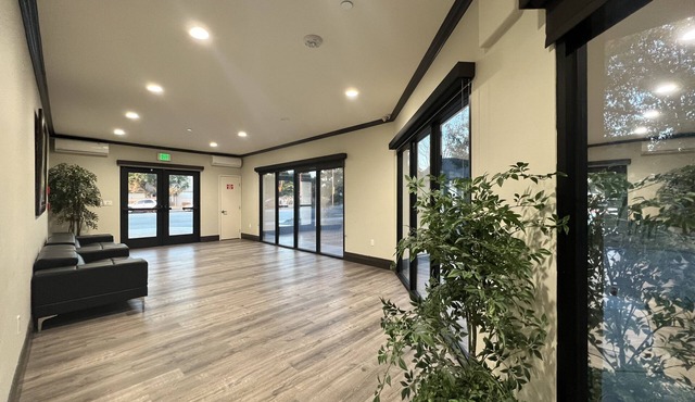 Aspire Inn & Suites Orange