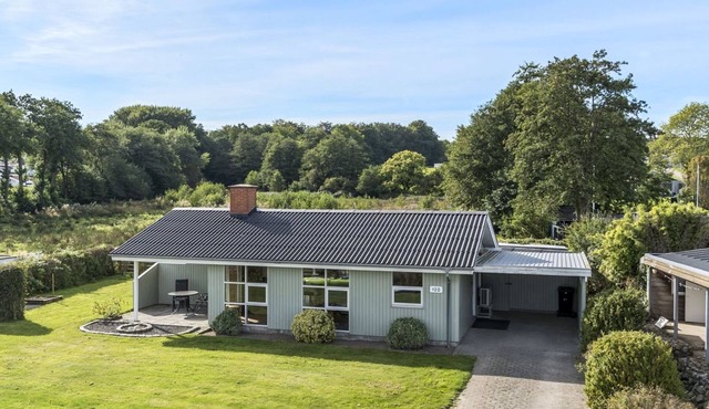 "Assarina" - 15m from the sea by Interhome