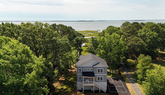 Assateague Holiday House Nature & Luxury Combined