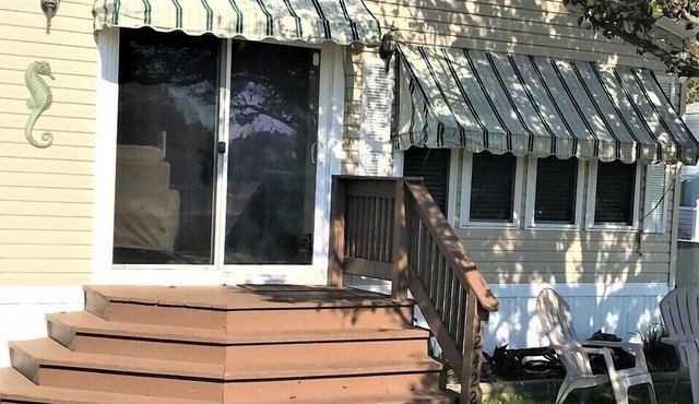 Assateague Pointe 2 br/1 ba 2 outdoor pools -in WOC.