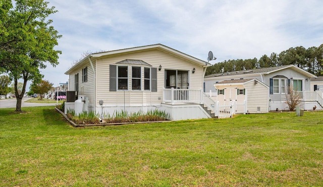 Assateague Pointe 2 br/1 ba 2 outdoor pools -WOC