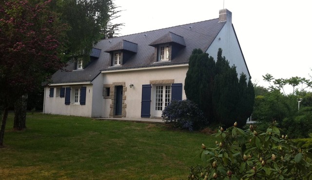 ASSERAC - HOUSE NEAR THE SEA FOR 8-10 PEOPLE