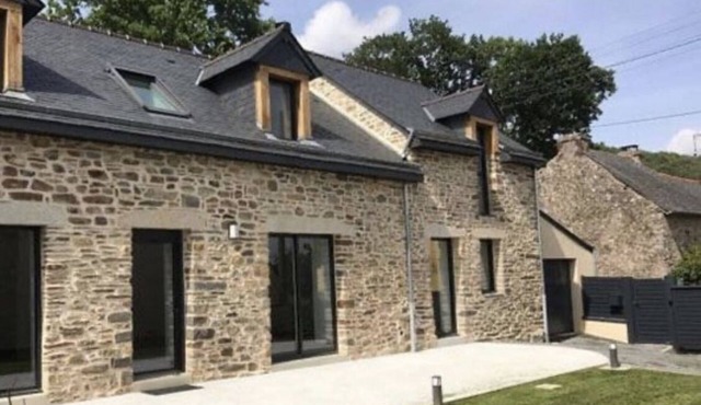 asstra lodan, villa in the heart of cote de granit rose! beach 9 min