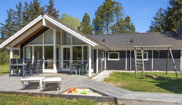 "Åsta" - 1.7km from the sea by Interhome