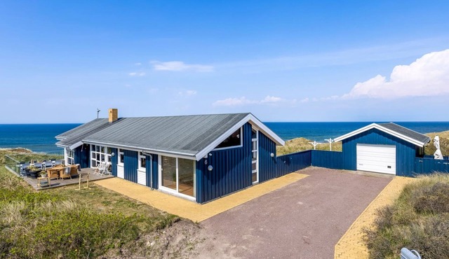 "Aster" - 150m from the sea by Interhome